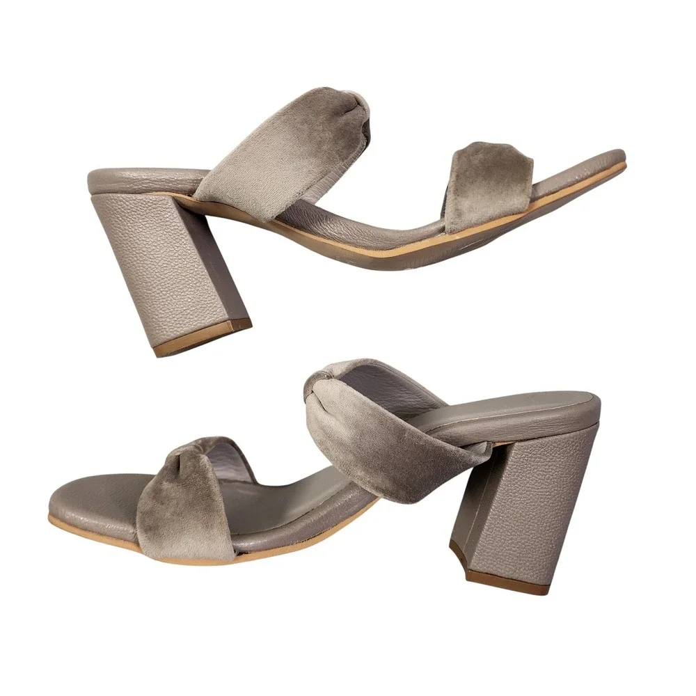 KAANAS Womens Gramercy Velvet Bow Heel Size 9 Taupe Gray‎ Girlhoodcore Flirty